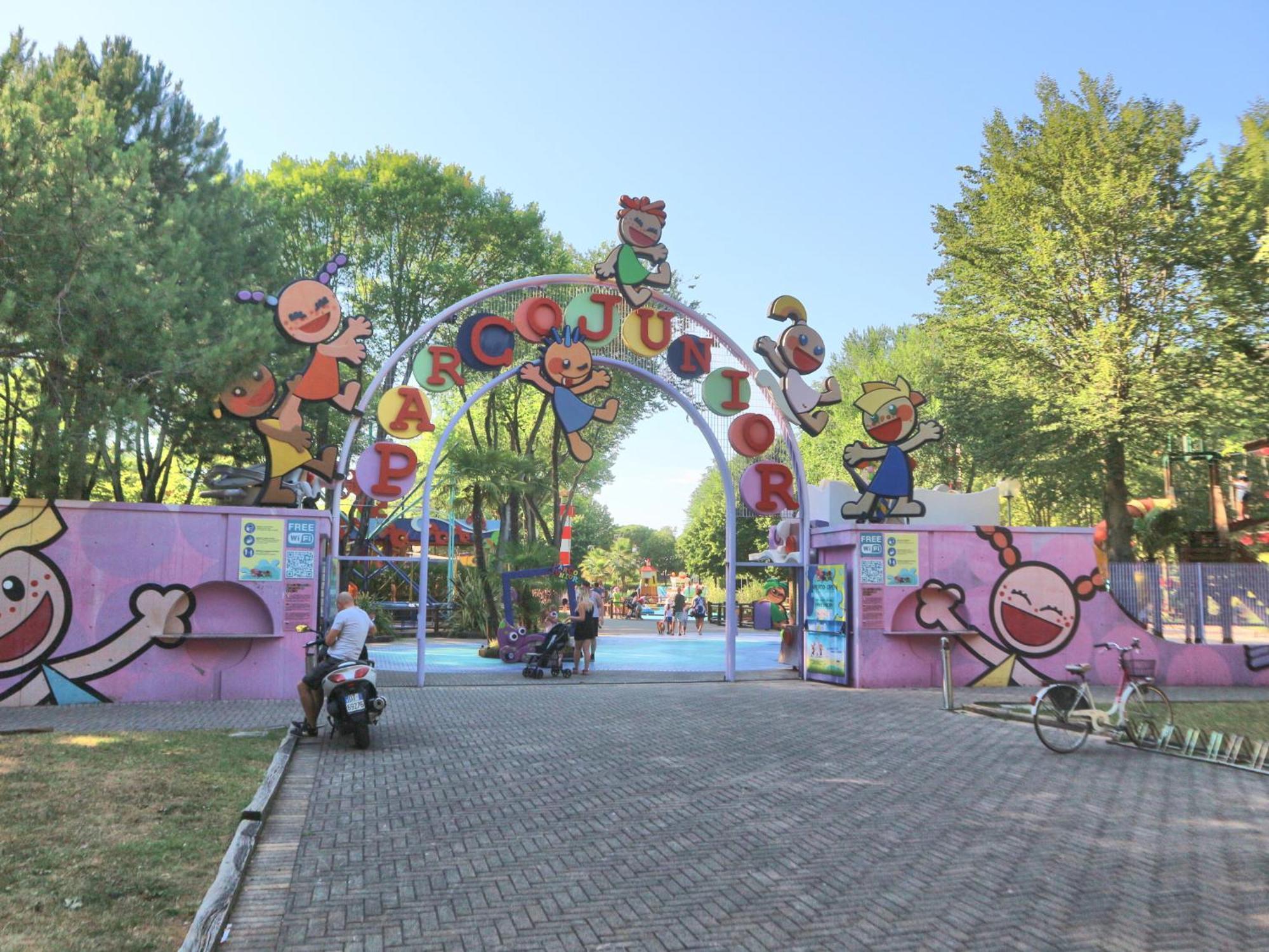 Stiria Apartman Lignano Sabbiadoro Kültér fotó